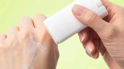 zinc-oxide-stick-thumbs